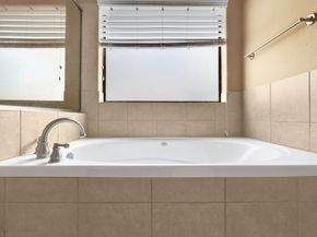 1162 Hempstead Villa Lane, Houston TX 77008