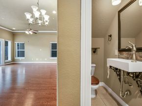 1162 Hempstead Villa Lane, Houston TX 77008