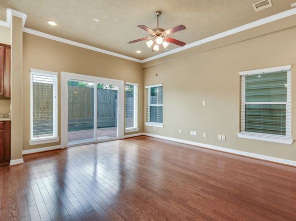 1162 Hempstead Villa Lane, Houston TX 77008