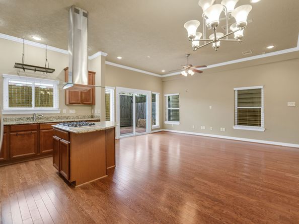 1162 Hempstead Villa Lane, Houston TX 77008