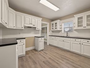 6807 Avenue E, Houston TX 77011