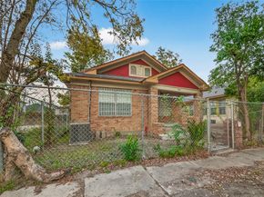 6807 Avenue E, Houston TX 77011