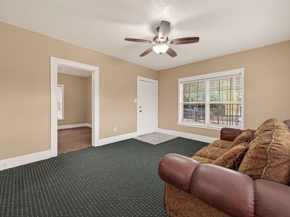 6807 Avenue E, Houston TX 77011