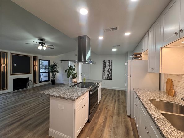 9707 Richmond Avenue 80, Houston TX 77042