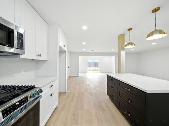 6034 Birchmont Drive, Houston TX 77092