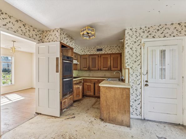 4211 Charleston Street, Houston TX 77021