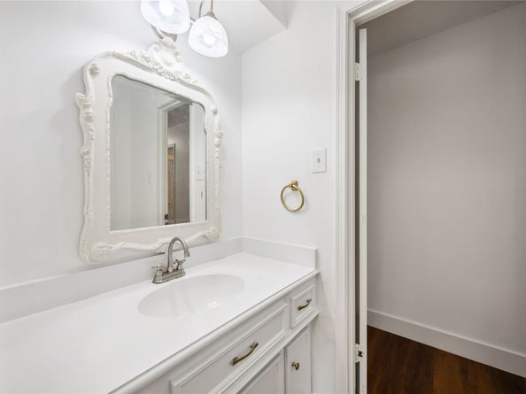 703 Romaine Lane, Houston TX 77090