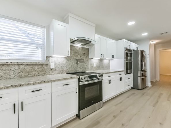 6918 Bent Branch Drive, Houston TX 77088