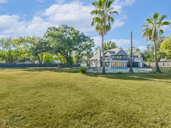 6918 Bent Branch Drive, Houston TX 77088