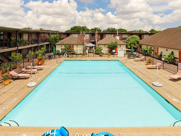 11540 Chimney Rock Road 128, Houston TX 77035