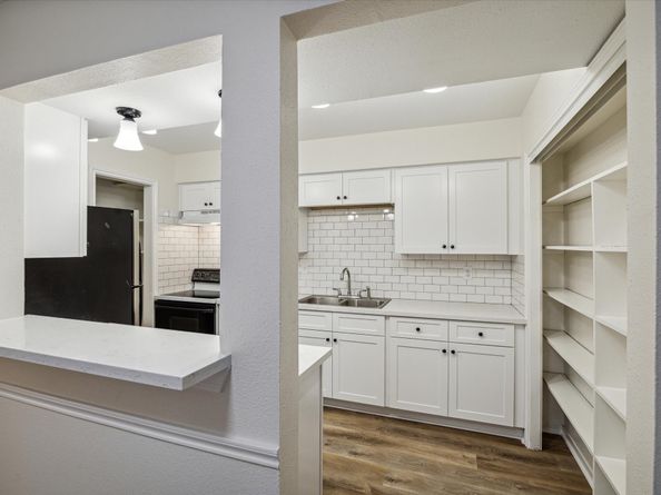 11540 Chimney Rock Road 128, Houston TX 77035