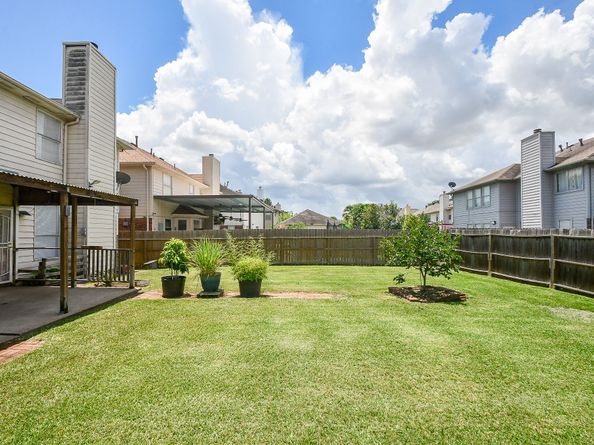 9338 Corner Oak Lane, Houston TX 77036