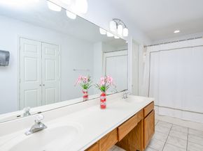 9338 Corner Oak Lane, Houston TX 77036