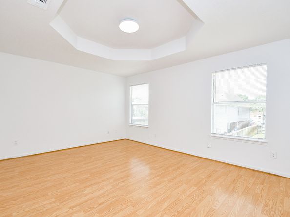 9338 Corner Oak Lane, Houston TX 77036