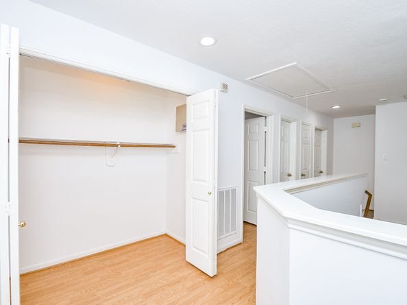 9338 Corner Oak Lane, Houston TX 77036