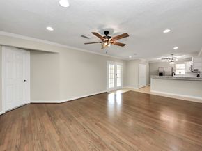 2215 Gardenia Drive, Houston TX 77018