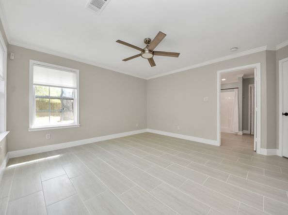 2215 Gardenia Drive, Houston TX 77018