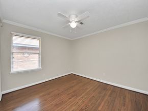 2215 Gardenia Drive, Houston TX 77018