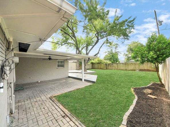 2215 Gardenia Drive, Houston TX 77018