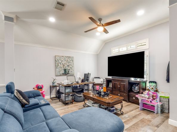 2913 Autumn Creek Drive, Friendswood TX 77546