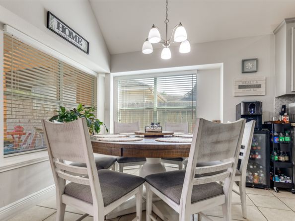 2913 Autumn Creek Drive, Friendswood TX 77546