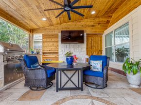 2913 Autumn Creek Drive, Friendswood TX 77546