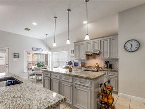 2913 Autumn Creek Drive, Friendswood TX 77546