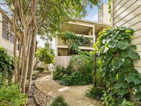 1881 Bering Drive 82, Houston TX 77057