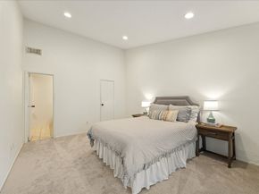 1881 Bering Drive 82, Houston TX 77057
