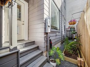 5609 Kansas Street C, Houston TX 77007