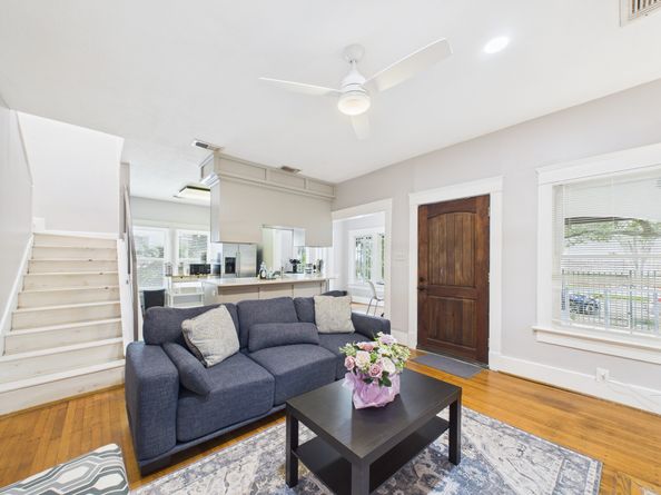 3613 Audubon Place, Houston TX 77006