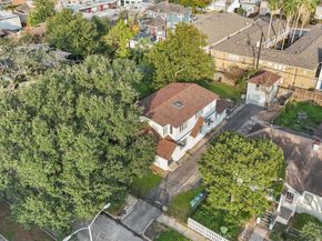 3613 Audubon Place, Houston TX 77006