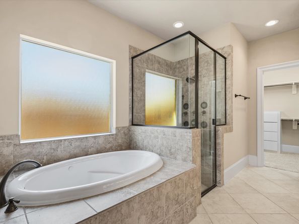 15811 Crestbrook Drive, Houston TX 77059