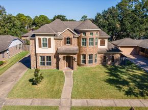 15811 Crestbrook Drive, Houston TX 77059