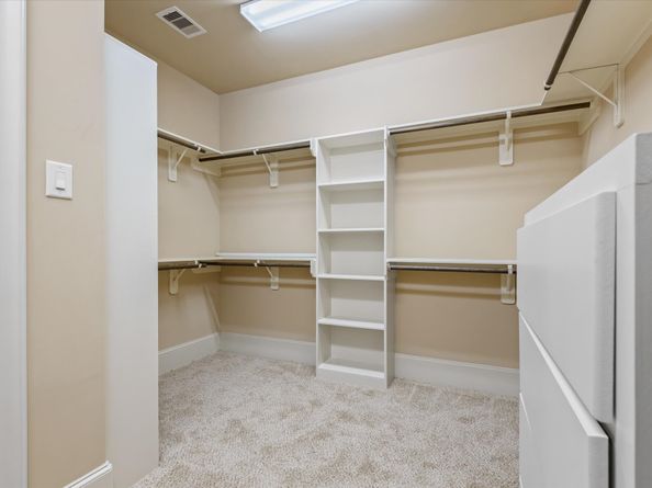 15811 Crestbrook Drive, Houston TX 77059