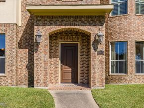 15811 Crestbrook Drive, Houston TX 77059
