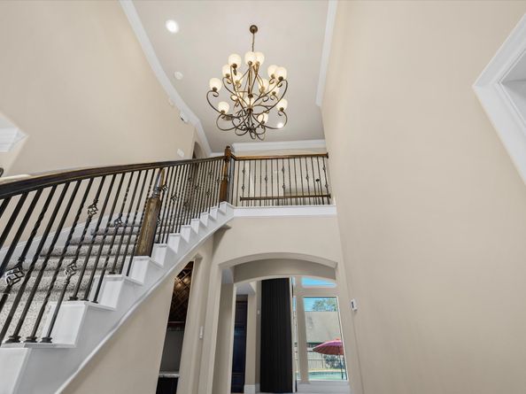 15811 Crestbrook Drive, Houston TX 77059