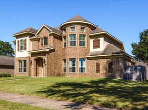 15811 Crestbrook Drive, Houston TX 77059