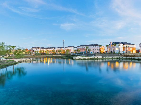 6114 Cottage Grove Lake Drive, Houston TX 77007