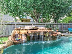 2111 S Pecan Trail Drive, Richmond TX 77406