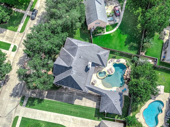 2111 S Pecan Trail Drive, Richmond TX 77406