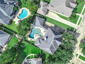 2111 S Pecan Trail Drive, Richmond TX 77406