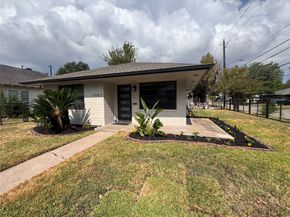 1003 E 14th Street, Houston TX 77009