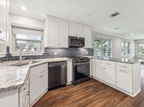 1003 E 14th Street, Houston TX 77009