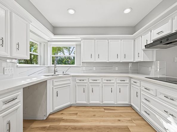 11906 Moorcreek Drive, Houston TX 77070