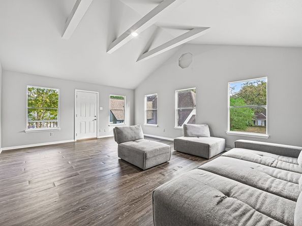 11906 Moorcreek Drive, Houston TX 77070