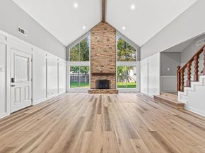 11906 Moorcreek Drive, Houston TX 77070