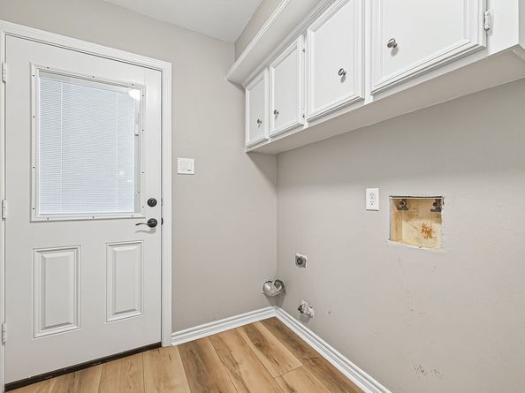 11906 Moorcreek Drive, Houston TX 77070