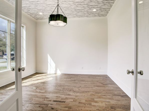 1514 Chantilly Lane, Houston TX 77018