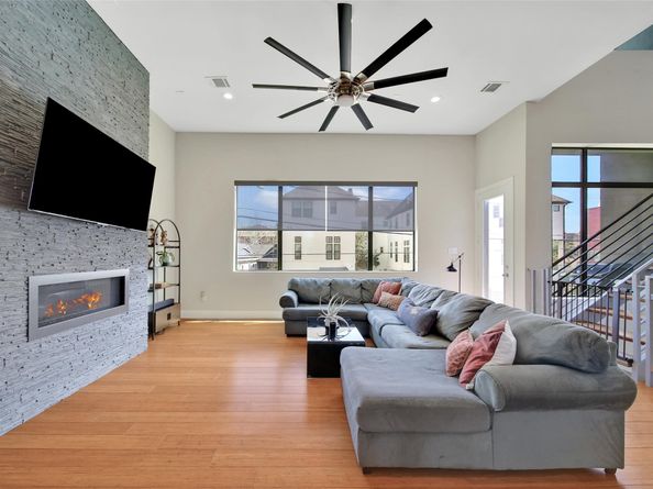 1407 Hickory Street, Houston TX 77007